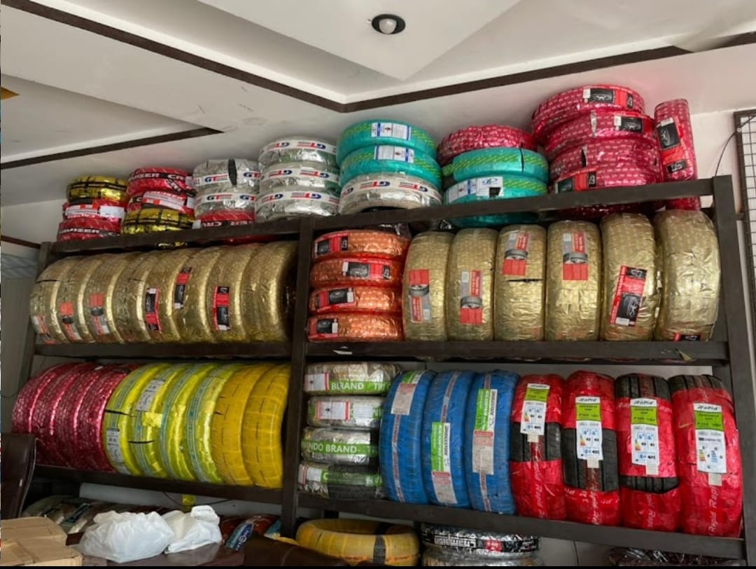 Fotos de Ittefaq Tyre Gallery