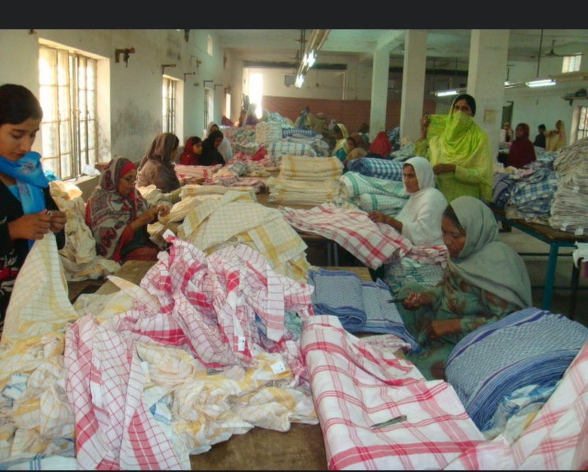 Jacquard Weavers Multan